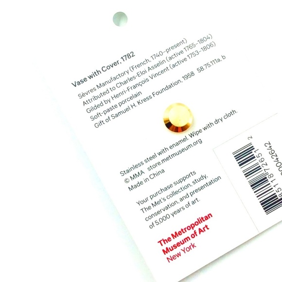 The Met French Vase Enamel Pin Blue Enamel Sevres - Picture 3 of 3